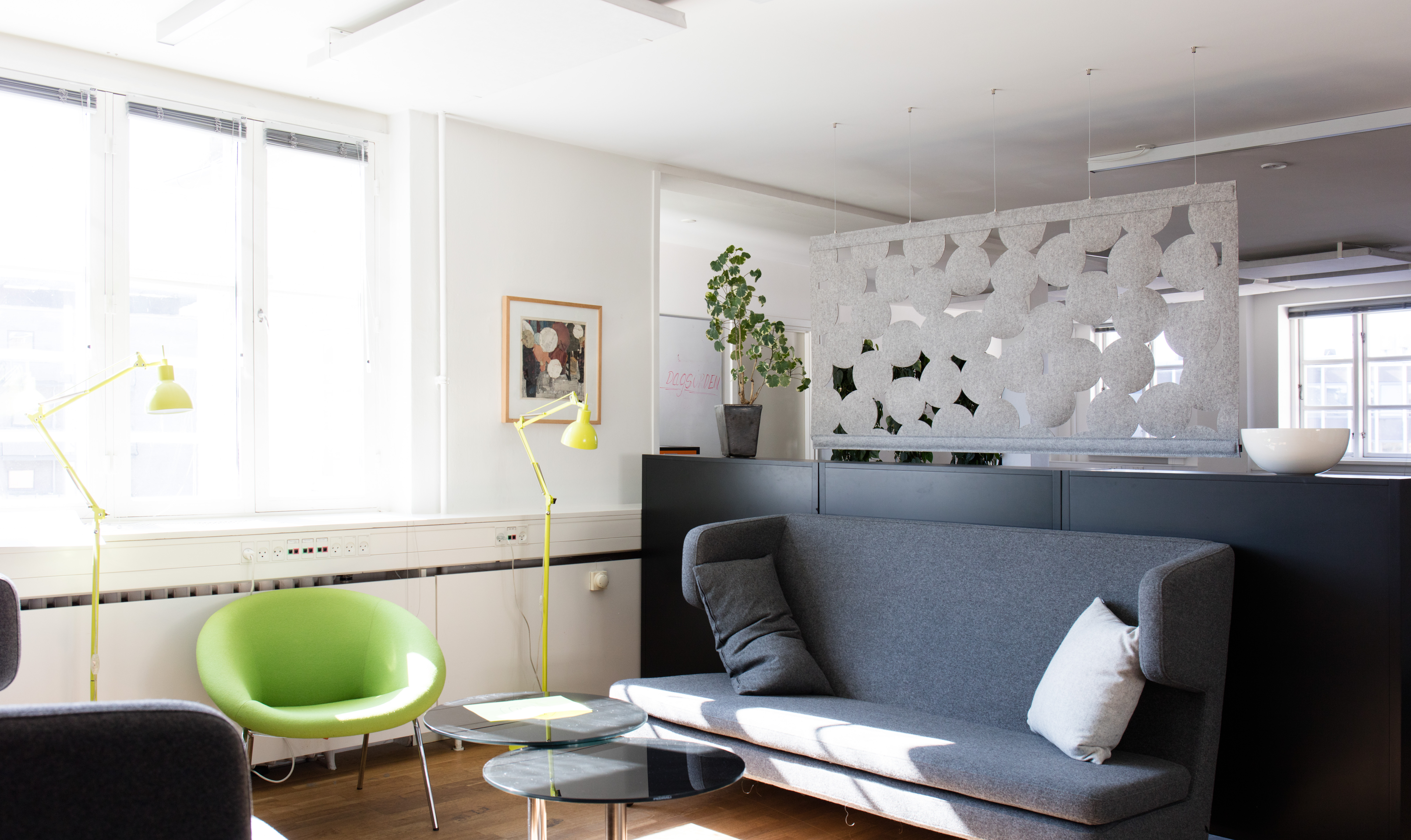 CoverSingle rumafskærmning i filt ophængt med wire (2)