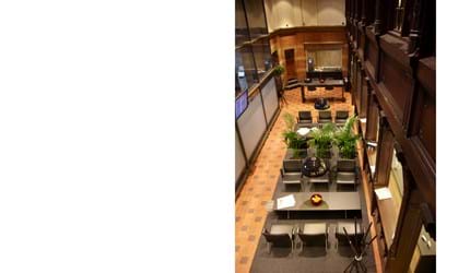 Filt afpasset tæppe i loungeområde