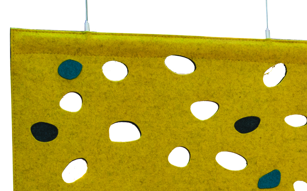 CoverDouble i gul og hvid filt med wire til loft