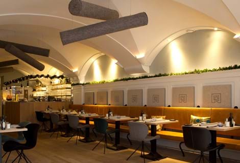 TwisterPlus akustikpanel med filt på Restaurant de Rozzario