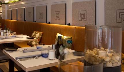 TwisterPlus akustikpanel med filt på Restaurant de Rozzario (1)