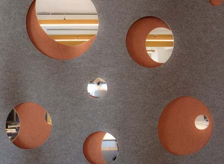 anthracite filttæppe på kontor