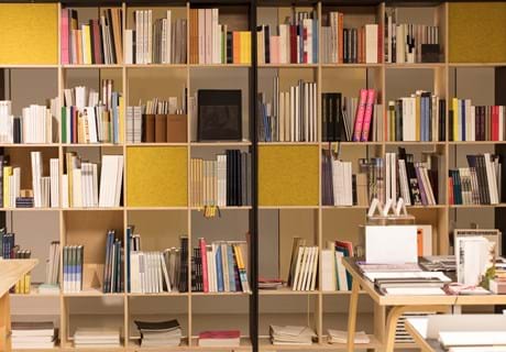 bogreoler med filt dekoration