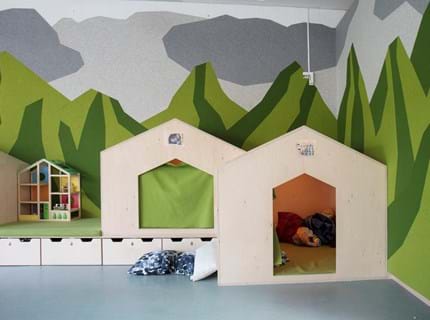 grøn uldfilt væg udsmykning