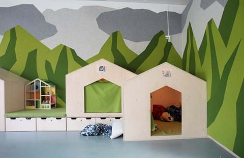 grøn uldfilt væg udsmykning