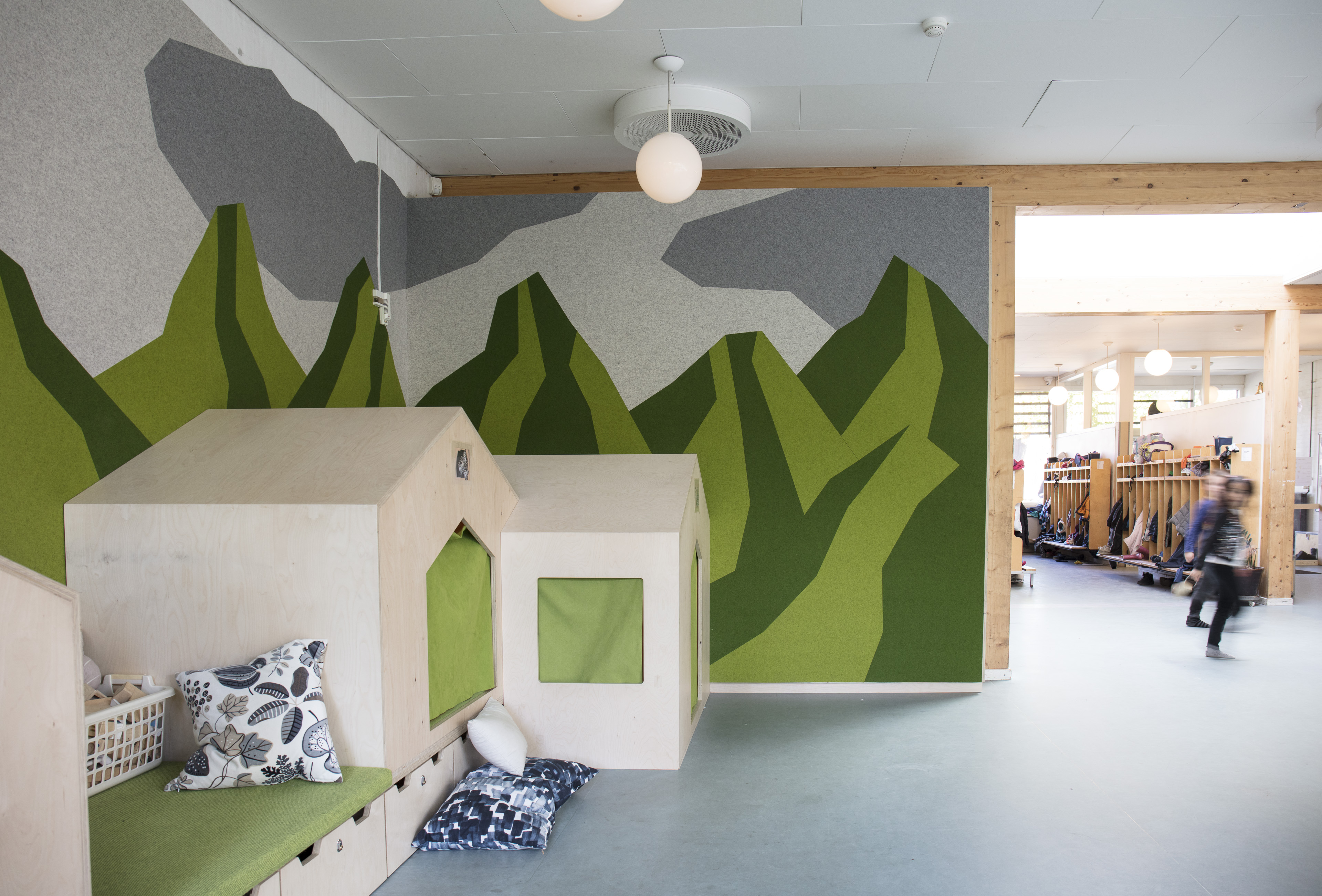 grøn uldfilt væg udsmykning