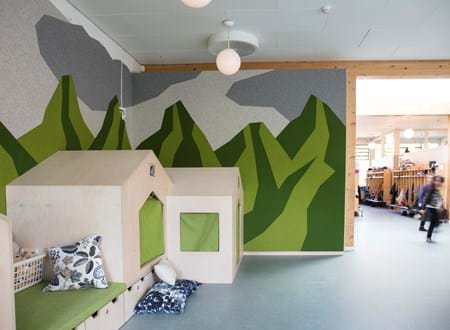 grøn uldfilt væg udsmykning