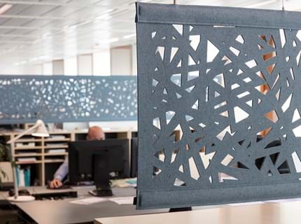 Økonomi og indenrigsministeriet, CoverSingle, fraster, filt, cover, rumafskærmning, roomdivider, akustik, uld filt, inspiration, design, indretning, afskærmning, filt på glas,