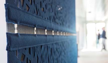 Økonomi og indenrigsministeriet, CoverSingle, fraster, filt, cover, rumafskærmning, roomdivider, akustik, uld filt, inspiration, design, indretning, afskærmning, filt på glas,