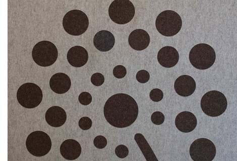 PinDot design tavle i filt på stress klinik (3)