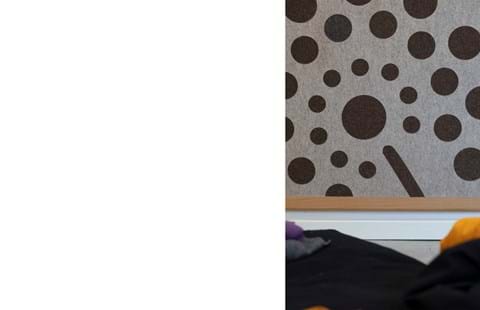 PinDot design tavle i filt på stress klinik (5)