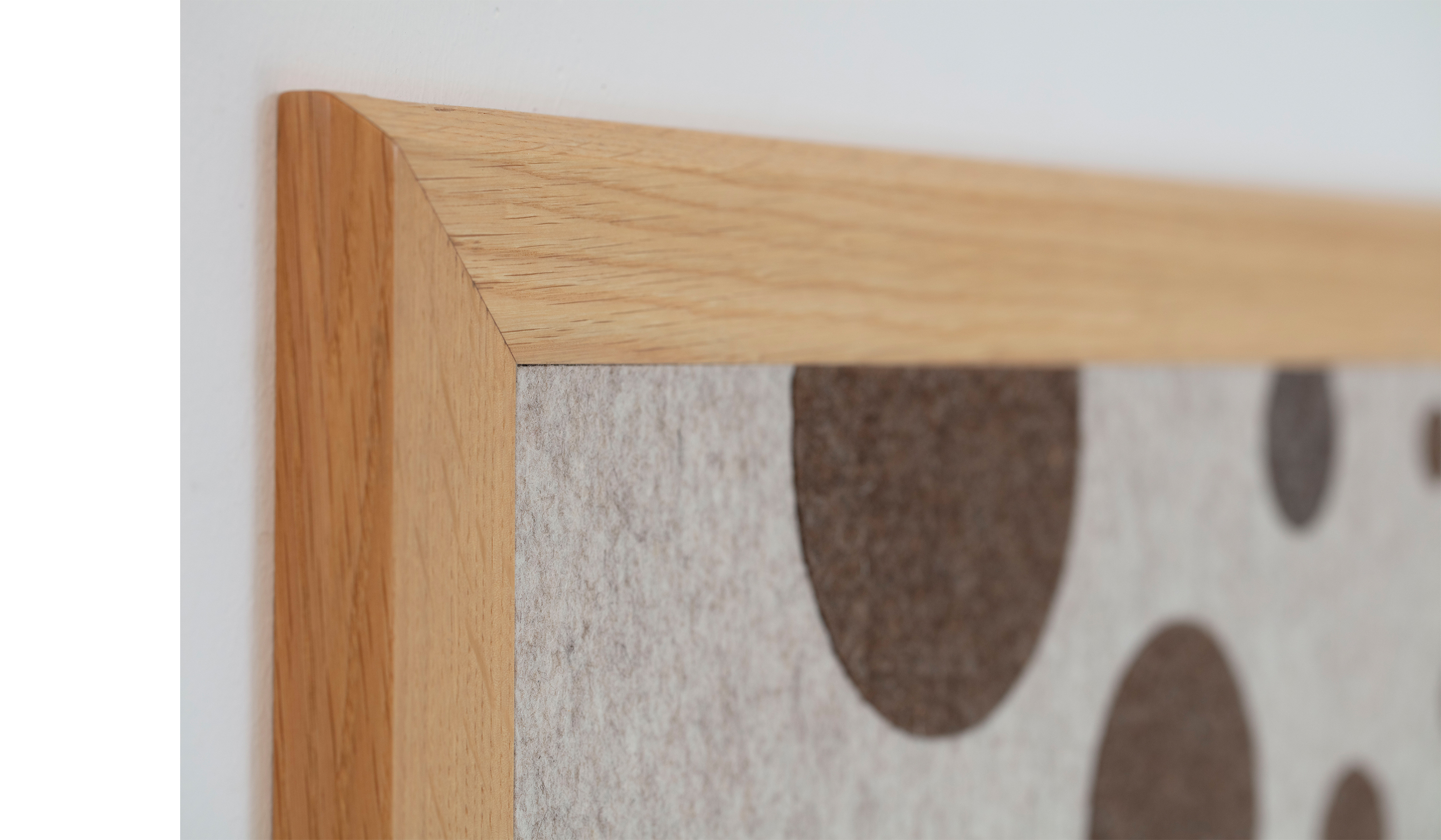 PinDot design tavle i filt på stress klinik (7)