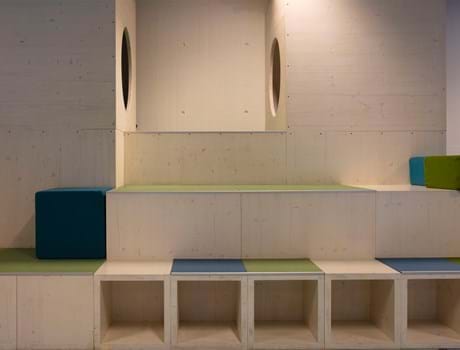 Filt på kasser, Magleblik skole