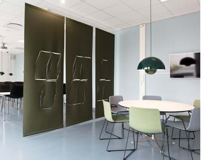 fraster, filt, cover, rumafskærmning, roomdivider, akustik, uld filt, inspiration, design, indretning, afskærmning, felt, wool felt, acoustic and decoration,