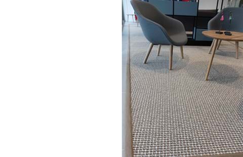 Afpasset tæppe kvalitet Almadi i lounge