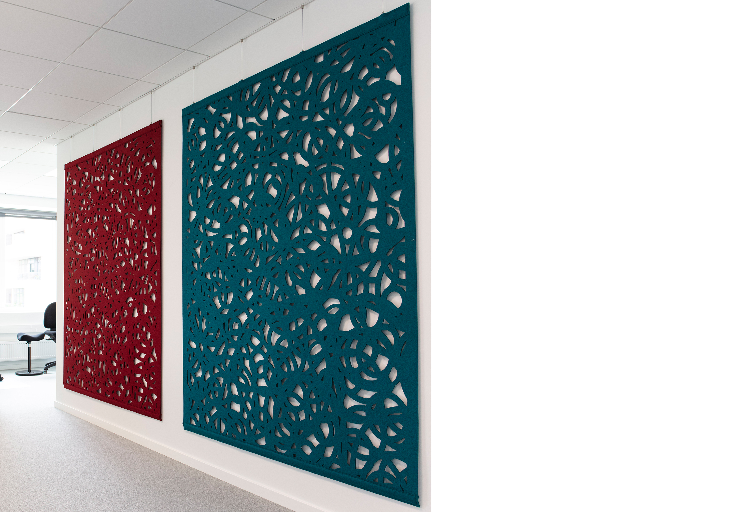 lydæmpning med Cover i filt med udskæringer