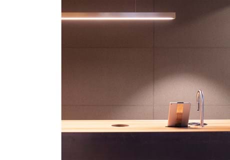 3, Fraster filt opklæbet på væg