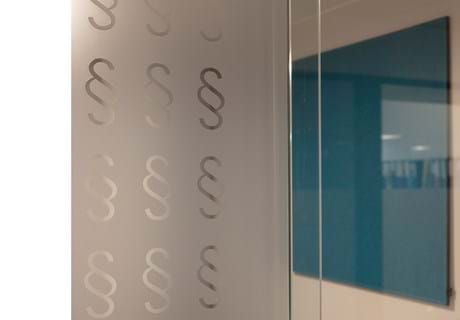 Opslagstavle med filt, TInghuset i Oslo