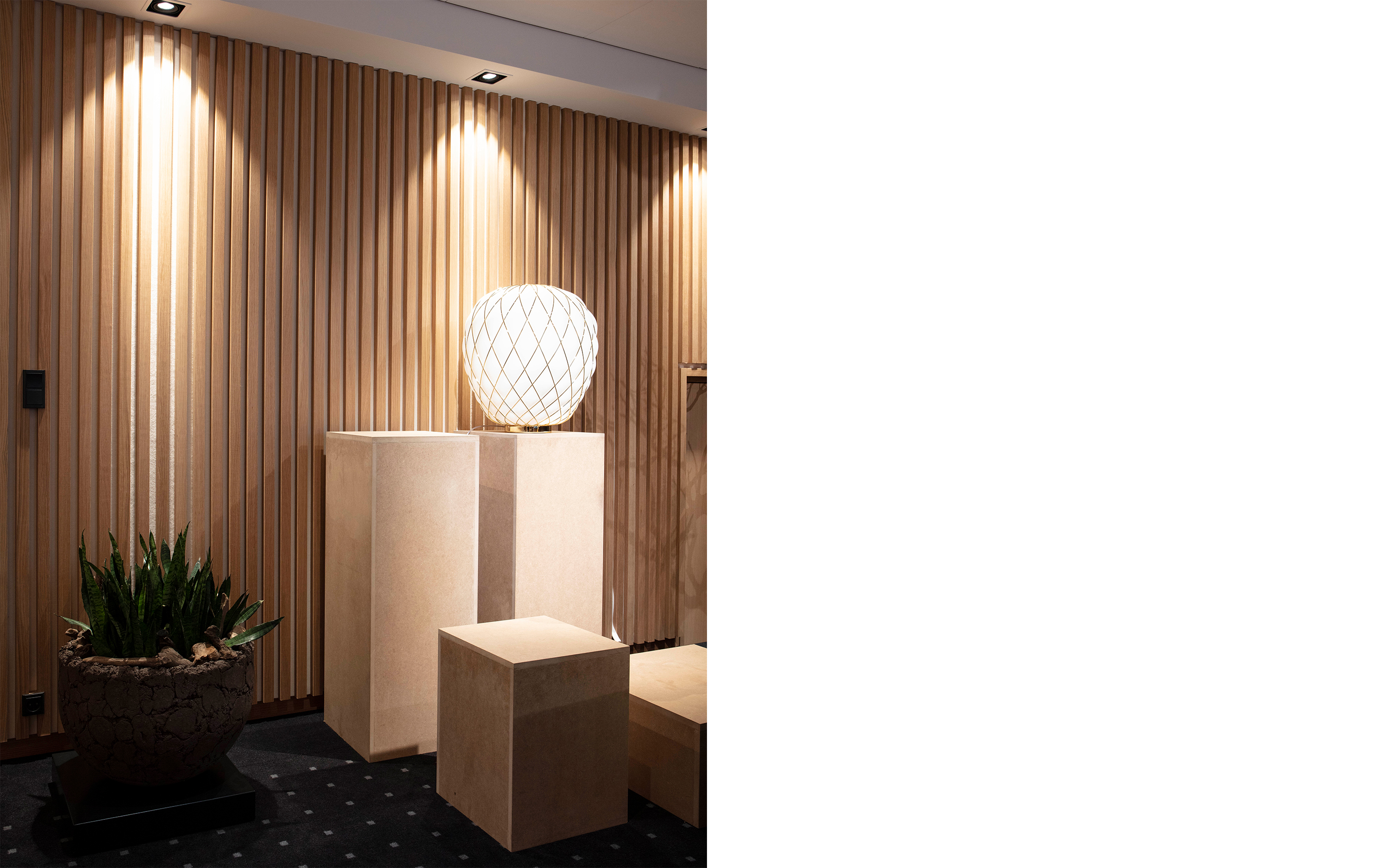 2- DanBolig, filt på væg.