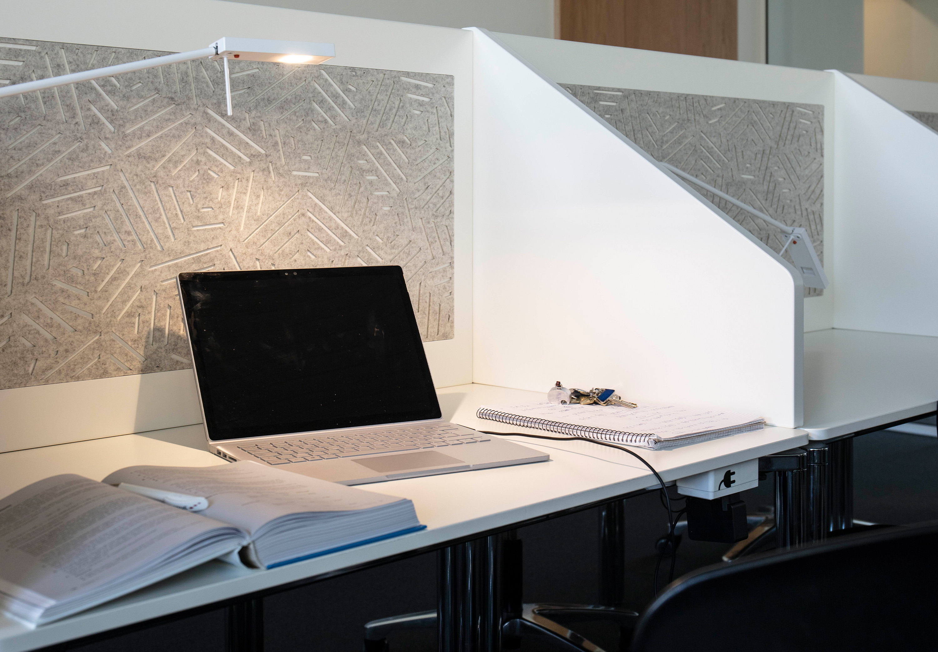 filt med udskæring som afskærmning