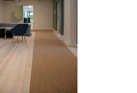 lang gang med Fraster sisal løber