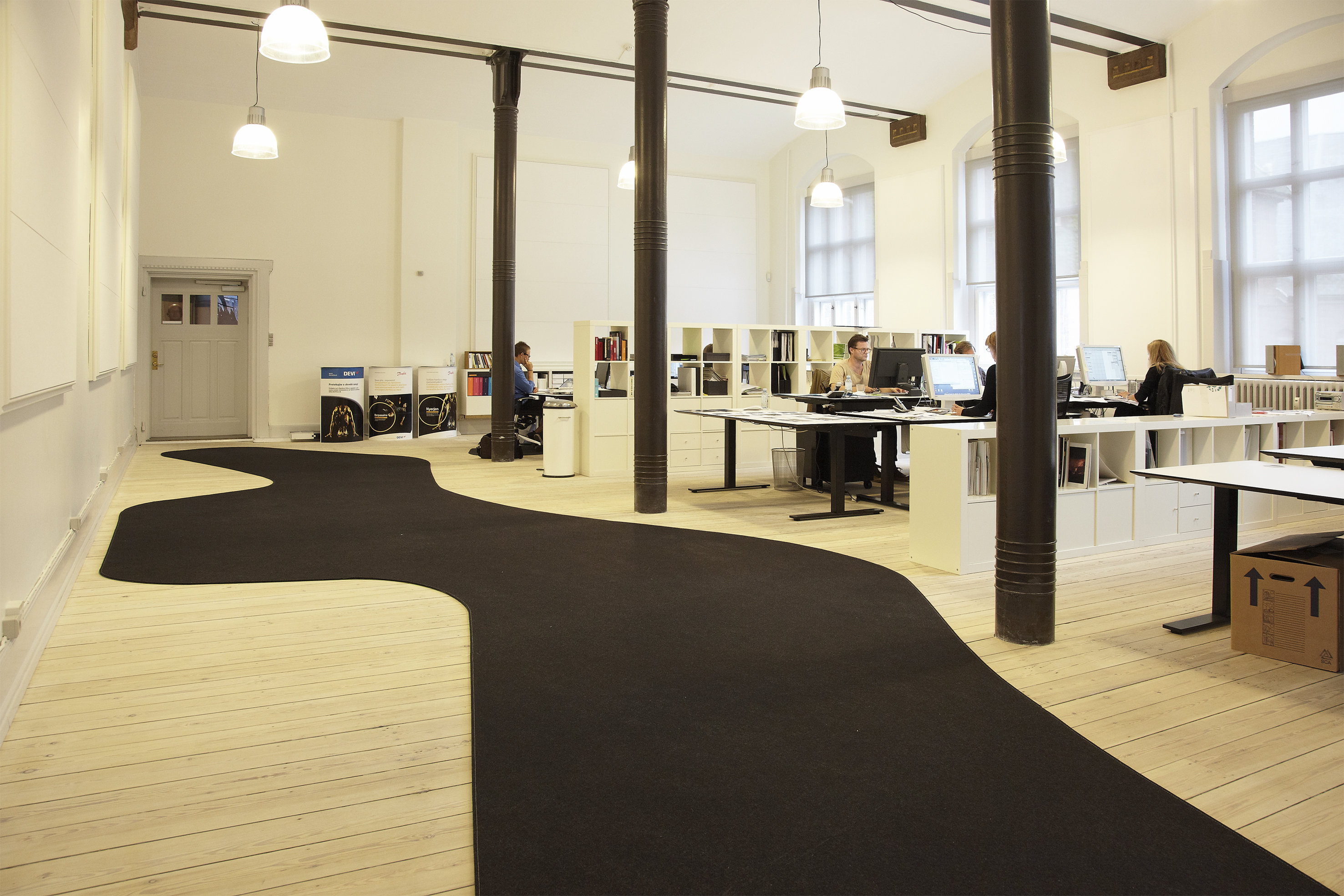 asymmetrisk filt løber på kontor, Toldboden Århus (1)